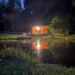 La Sur L'etang Alpesi faház Étival-Clairefontaine