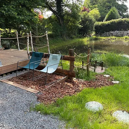 La Sur L'etang *